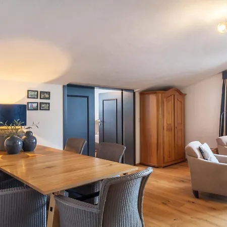 Haus Excelsior 37b * Зефельд-ін-Тіроль