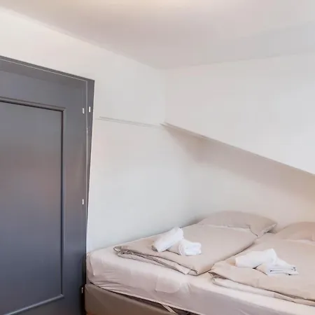 Haus Excelsior 37b Seefeld w Tirolu